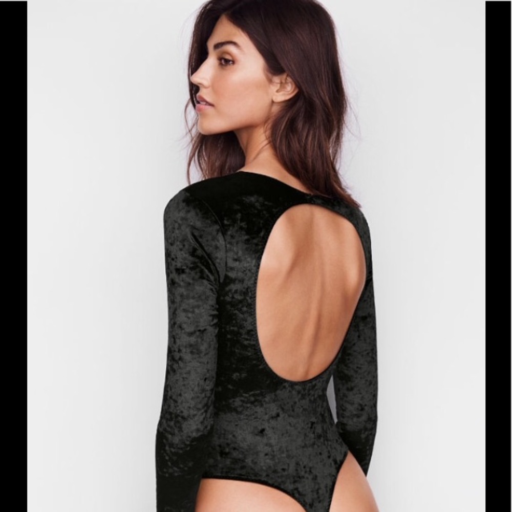 NWT Victoria’s Secret Velvet Bodysuit Size M/L - Picture 7 of 9